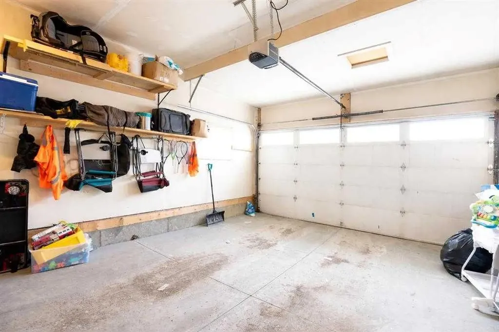 106 Baysprings Gardens SW Airdrie AB T4B5C6