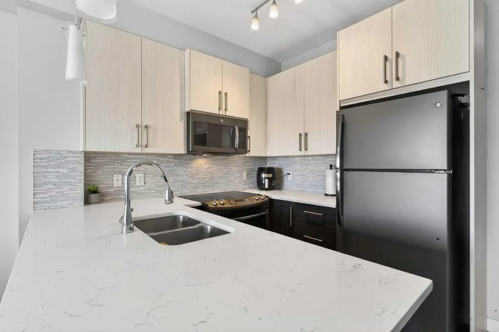 8 Sage Hill Terrace NW Calgary AB T3R0W5