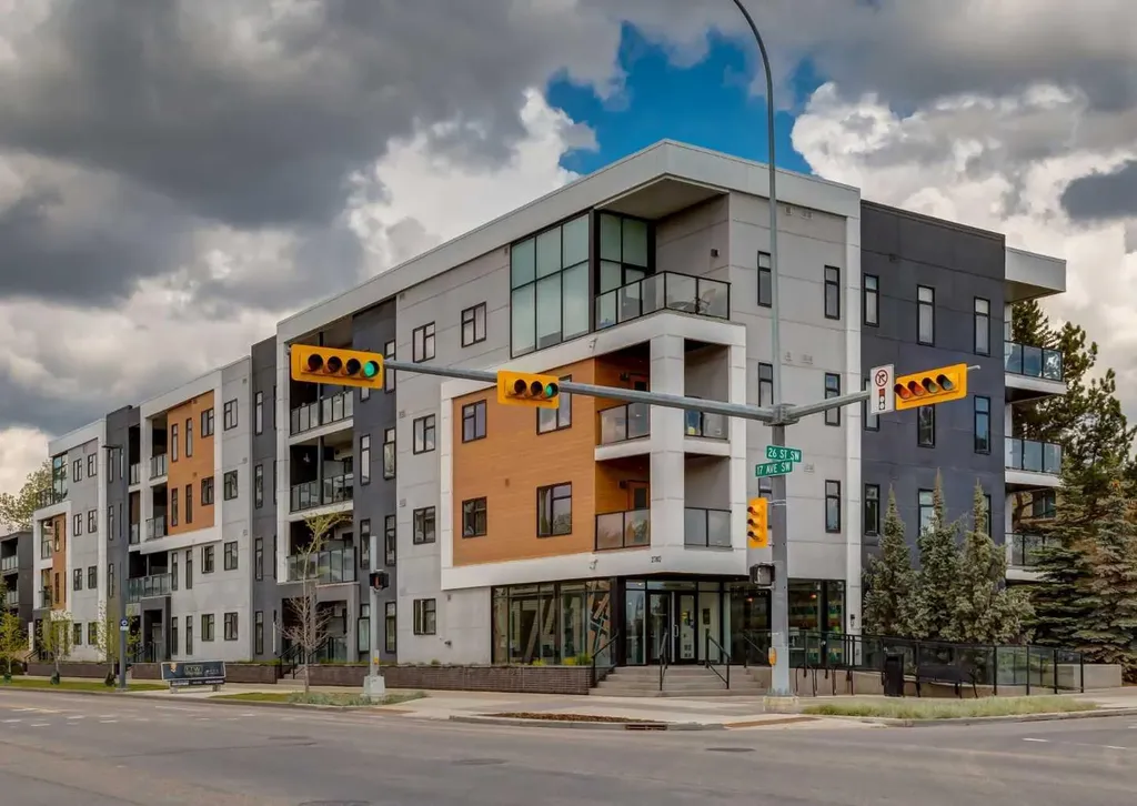 2702 17 Avenue SW Calgary AB T3E 8A5