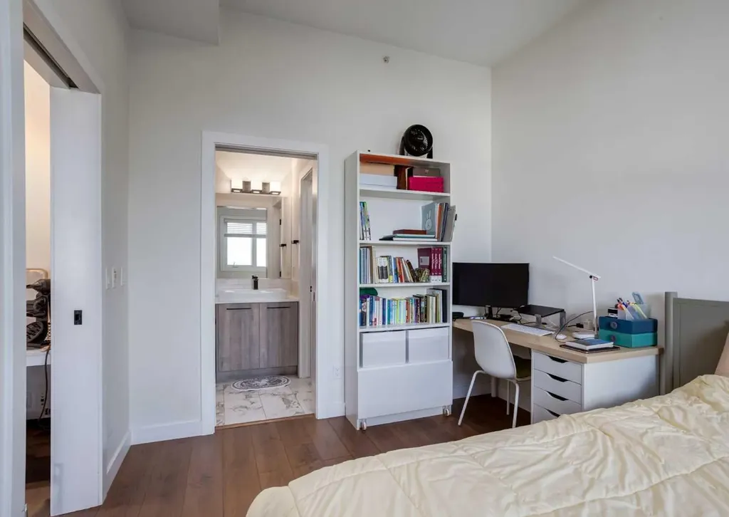 2702 17 Avenue SW Calgary AB T3E 8A5