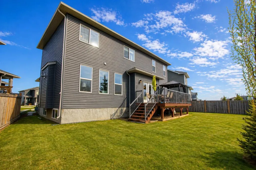 13522 104a Street Grande Prairie AB T8V 6K9