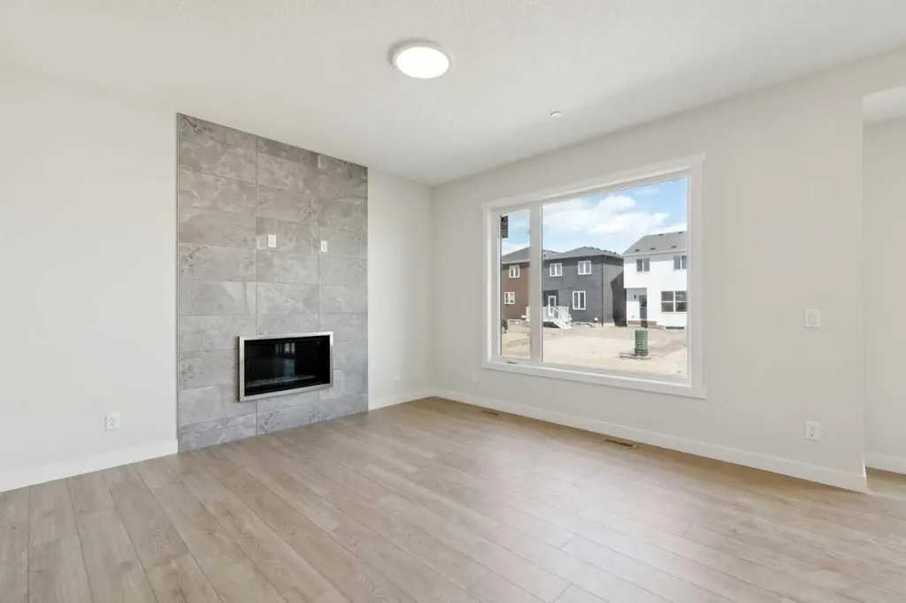 322 Hotchkiss Common SE Calgary AB T3S0A6