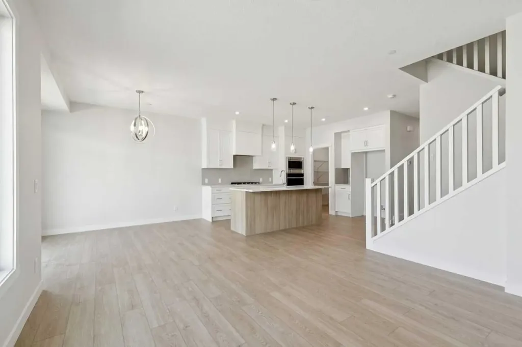 322 Hotchkiss Common SE Calgary AB T3S0A6