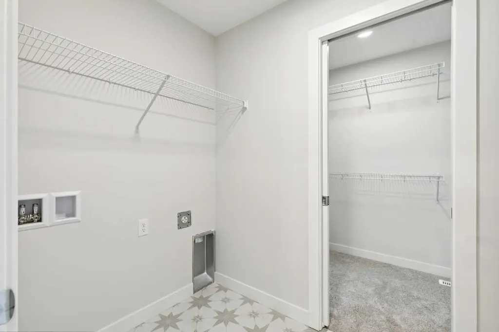 322 Hotchkiss Common SE Calgary AB T3S0A6