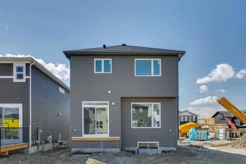 322 Hotchkiss Common SE Calgary AB T3S0A6