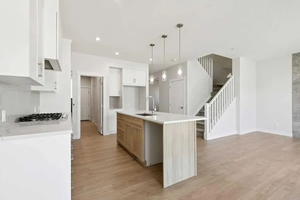 322 Hotchkiss Common SE Calgary AB T3S0A6