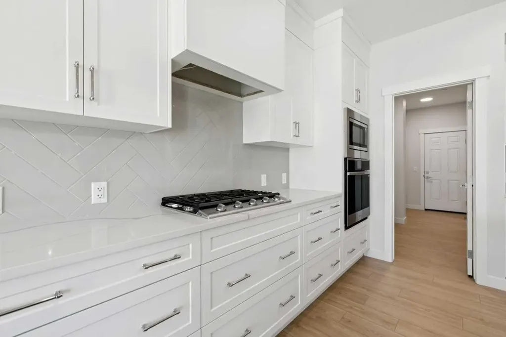 322 Hotchkiss Common SE Calgary AB T3S0A6