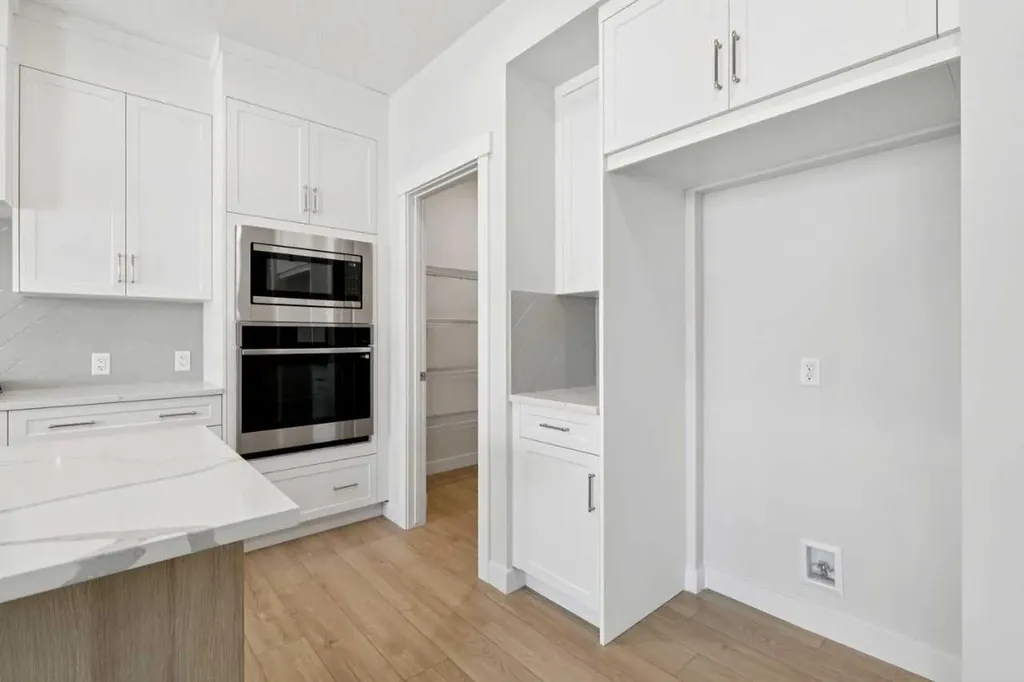 322 Hotchkiss Common SE Calgary AB T3S0A6