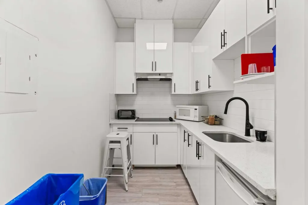 10960 42 Street NE Calgary AB T3N 2B8