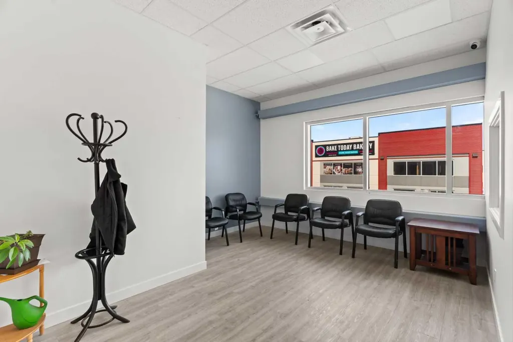 10960 42 Street NE Calgary AB T3N 2B8