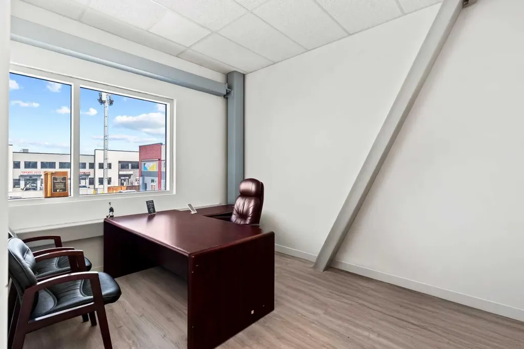 10960 42 Street NE Calgary AB T3N 2B8