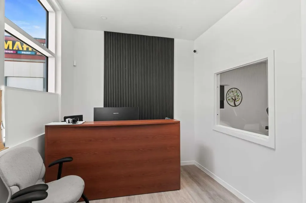 10960 42 Street NE Calgary AB T3N 2B8