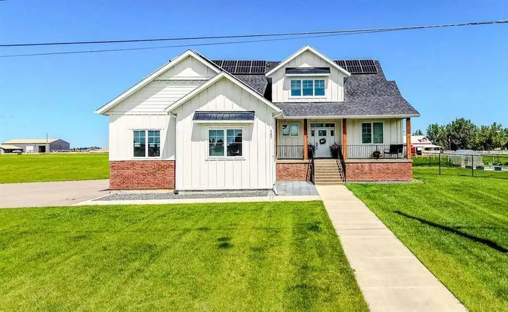 347 1 Avenue N Magrath AB T0K 1J0