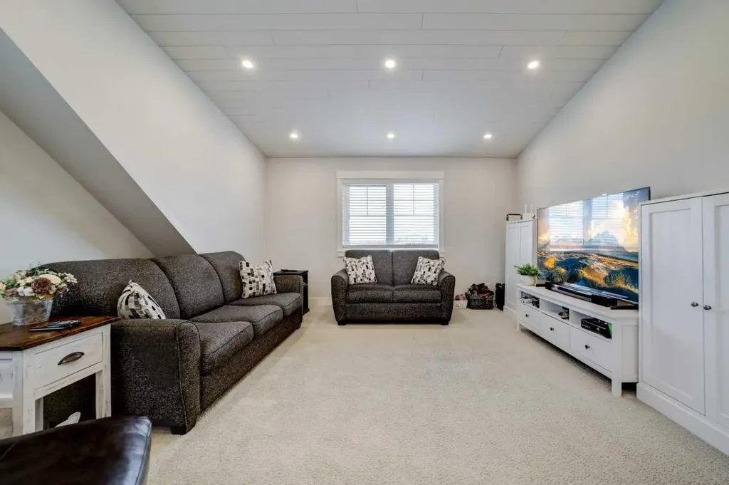 347 1 Avenue N Magrath AB T0K 1J0