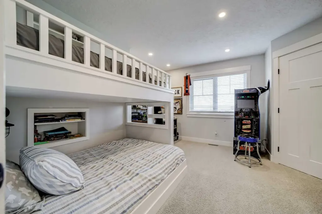 347 1 Avenue N Magrath AB T0K 1J0
