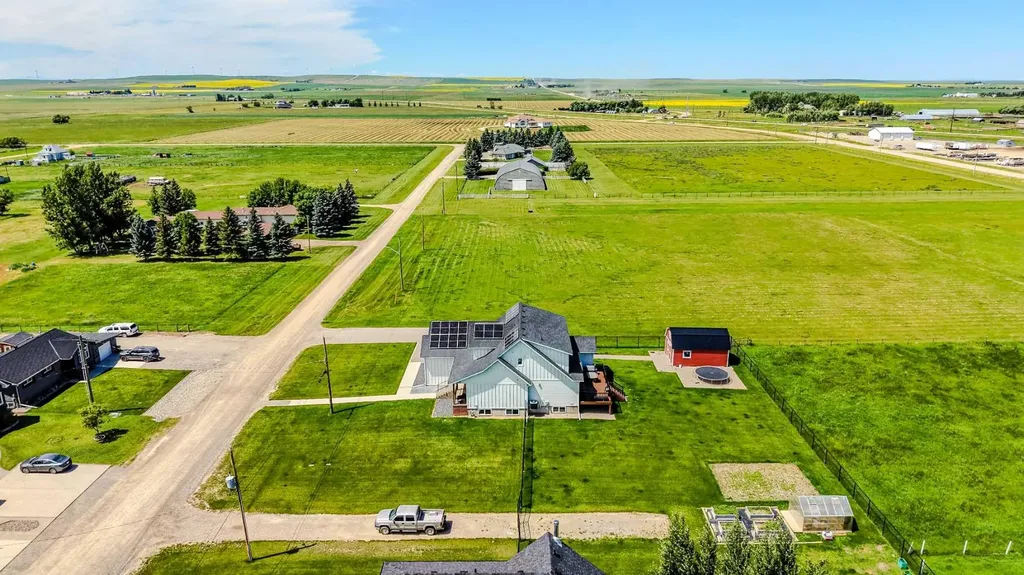 347 1 Avenue N Magrath AB T0K 1J0