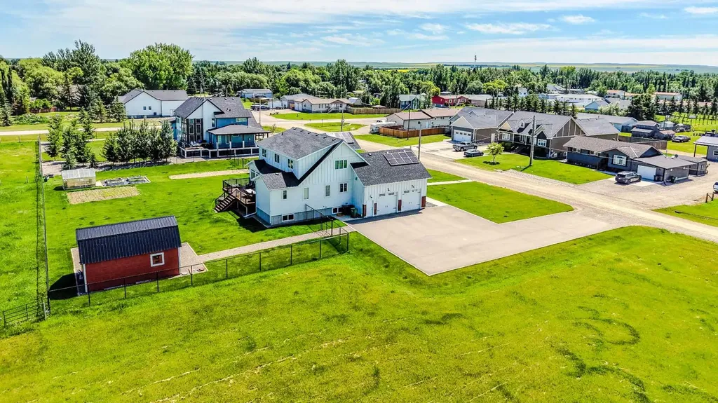 347 1 Avenue N Magrath AB T0K 1J0