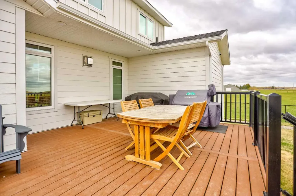 347 1 Avenue N Magrath AB T0K 1J0