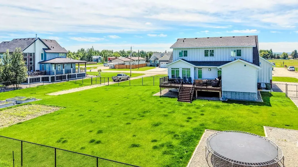 347 1 Avenue N Magrath AB T0K 1J0