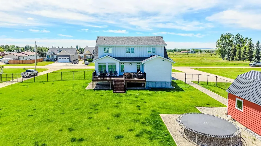 347 1 Avenue N Magrath AB T0K 1J0