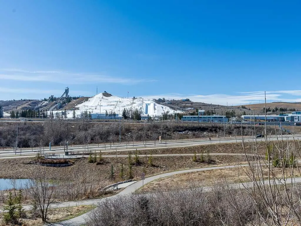 80 Greenbriar Place NW Calgary AB T3B 6J4