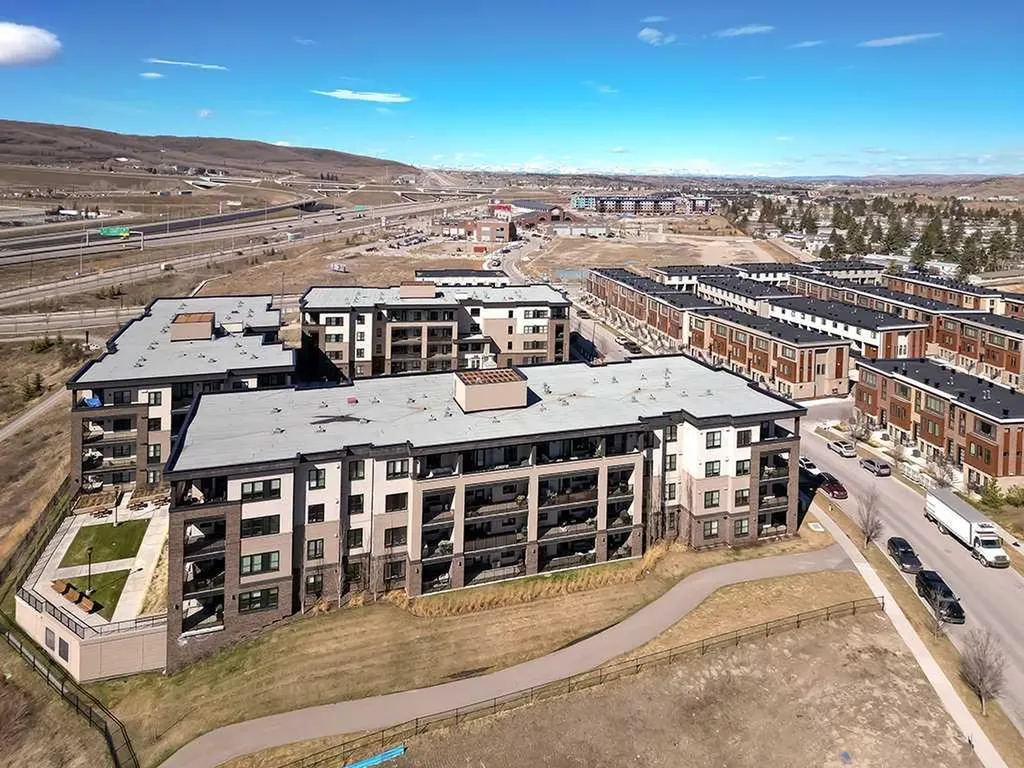 80 Greenbriar Place NW Calgary AB T3B 6J4