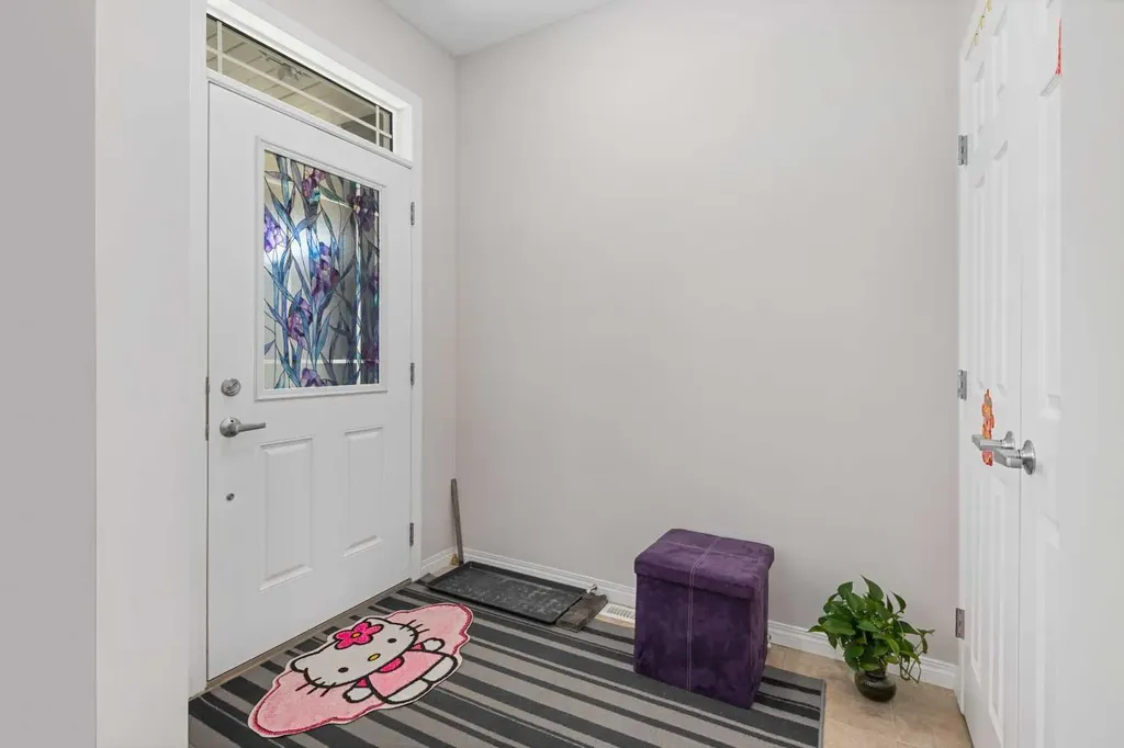 295 Carrington Circle NW Calgary AB t3p 0y6