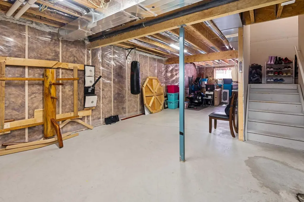 295 Carrington Circle NW Calgary AB t3p 0y6