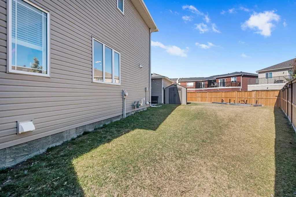 295 Carrington Circle NW Calgary AB t3p 0y6