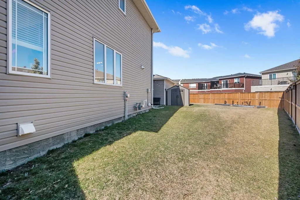295 Carrington Circle NW Calgary AB t3p 0y6