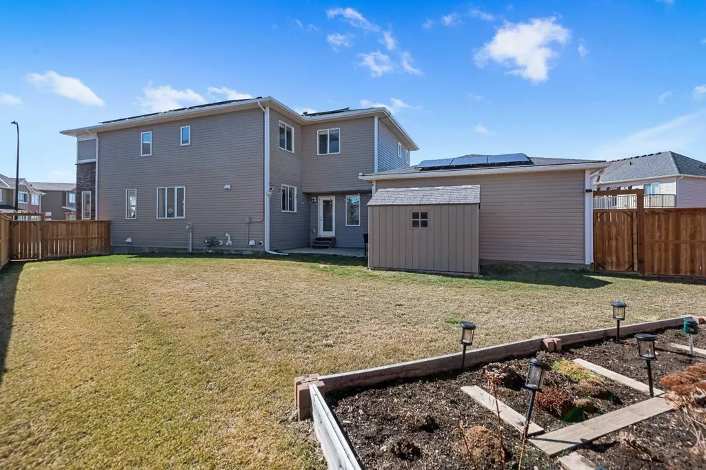 295 Carrington Circle NW Calgary AB t3p 0y6