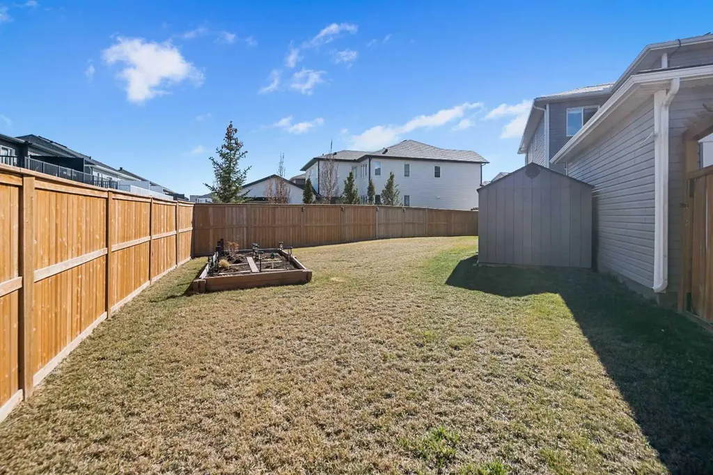 295 Carrington Circle NW Calgary AB t3p 0y6