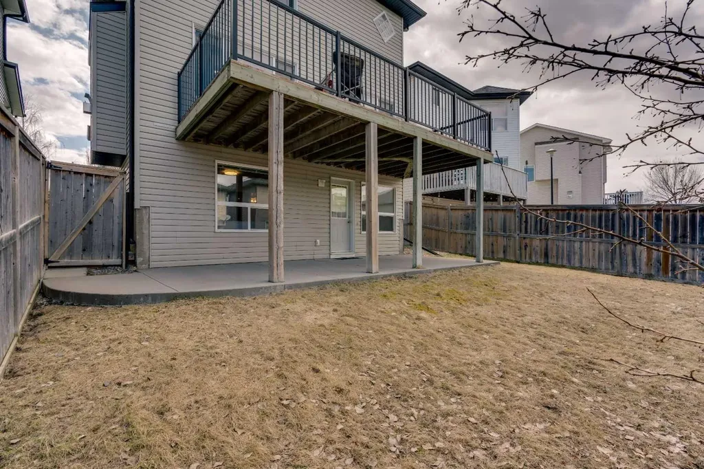 133 Everwoods Close SW Calgary AB T2Y 5A6