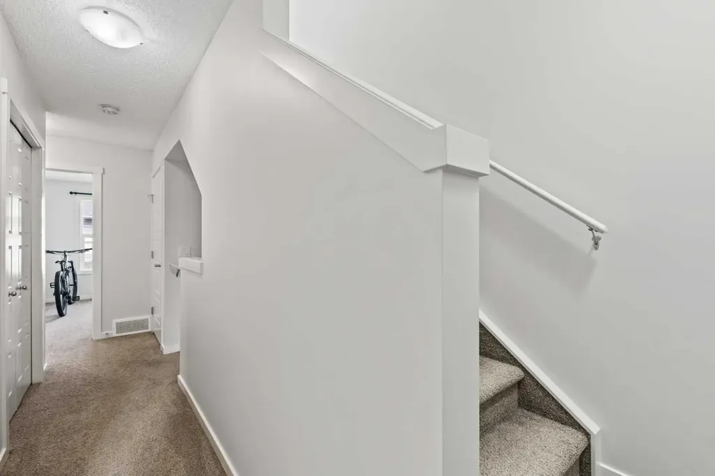 463 Cranbrook Square SE Calgary AB T3M3E3