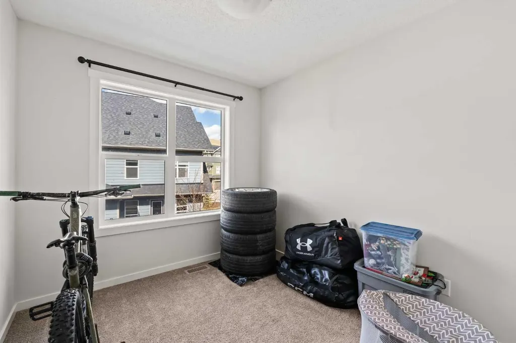 463 Cranbrook Square SE Calgary AB T3M3E3