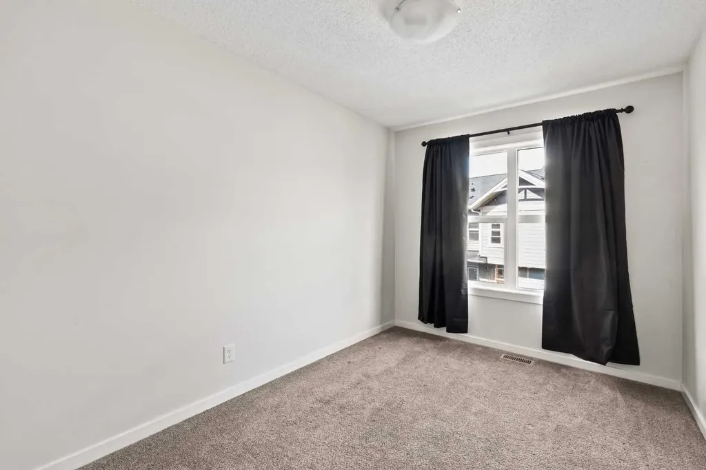 463 Cranbrook Square SE Calgary AB T3M3E3