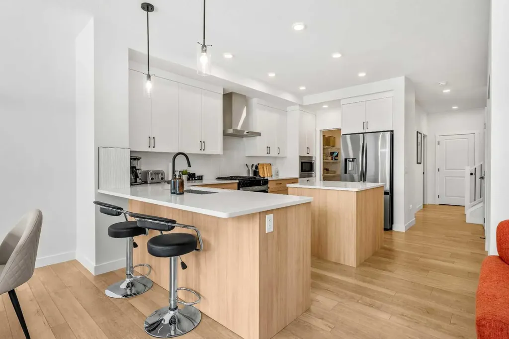 20 Walgrove Heights SE Calgary AB T2X 5P1