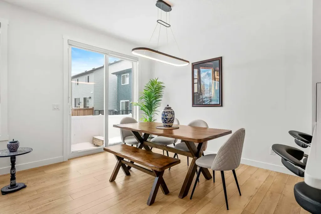 20 Walgrove Heights SE Calgary AB T2X 5P1