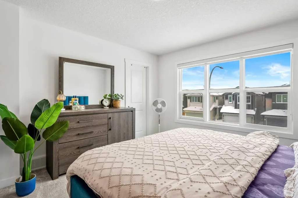 20 Walgrove Heights SE Calgary AB T2X 5P1