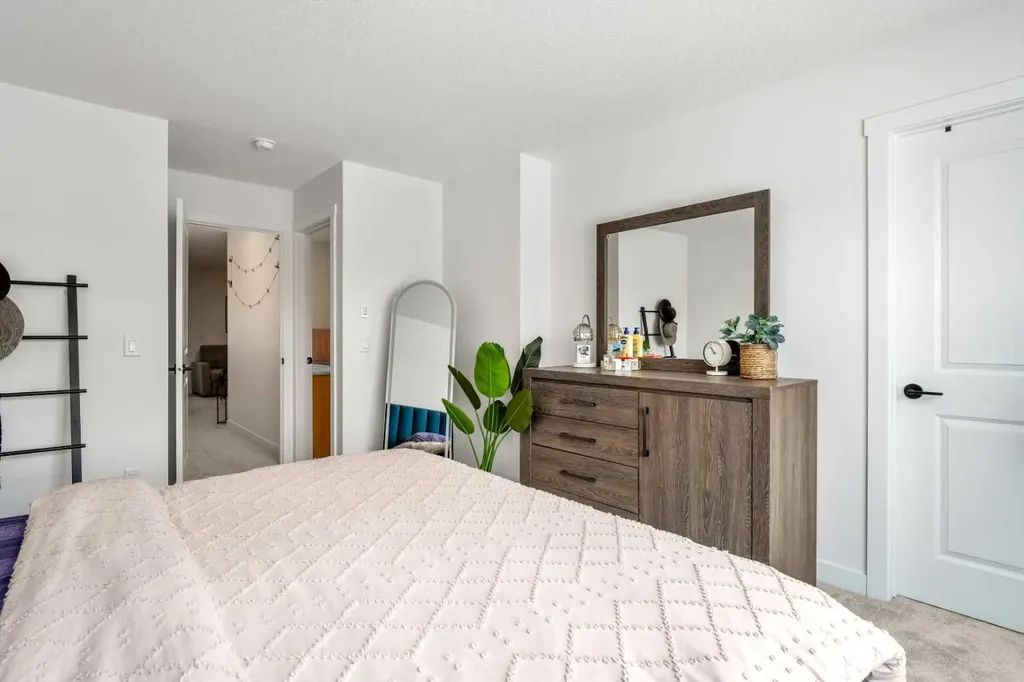20 Walgrove Heights SE Calgary AB T2X 5P1
