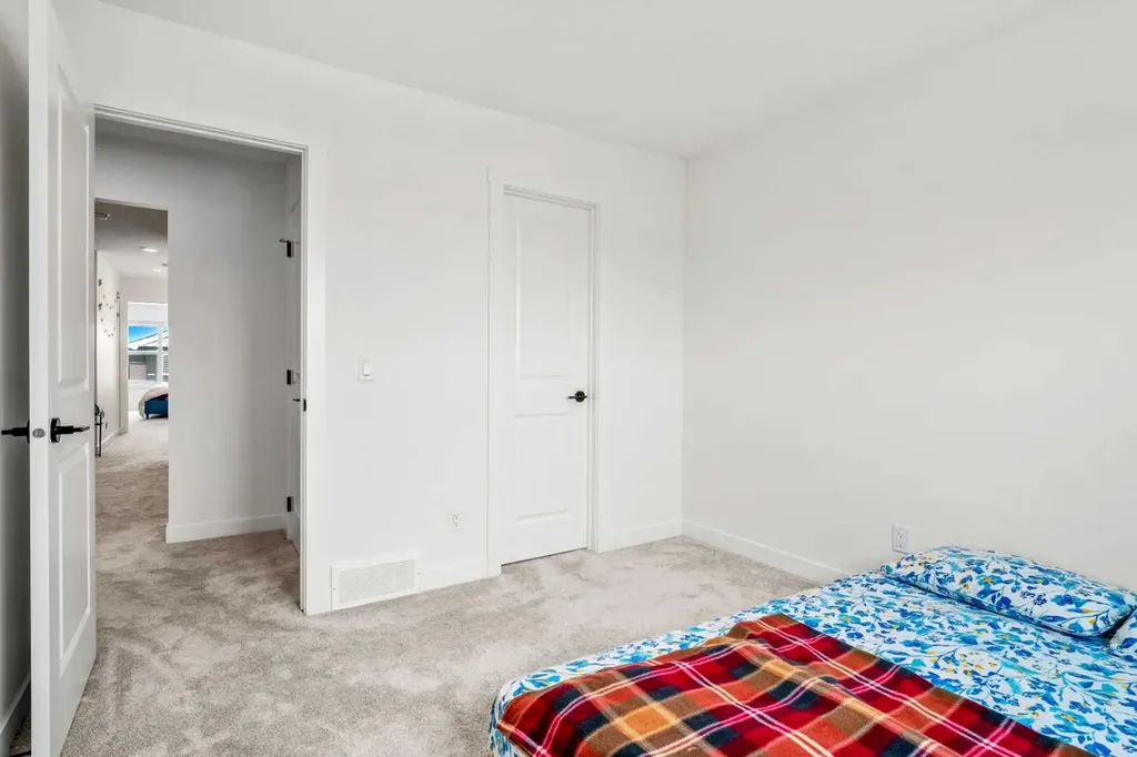 20 Walgrove Heights SE Calgary AB T2X 5P1