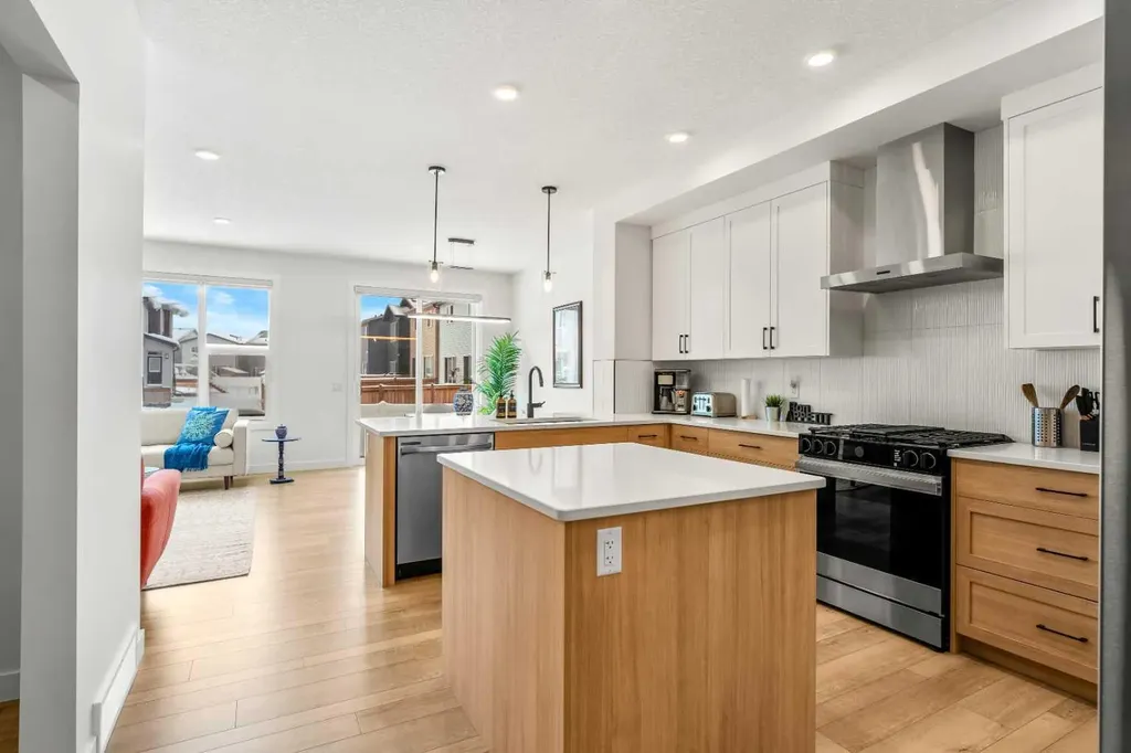 20 Walgrove Heights SE Calgary AB T2X 5P1