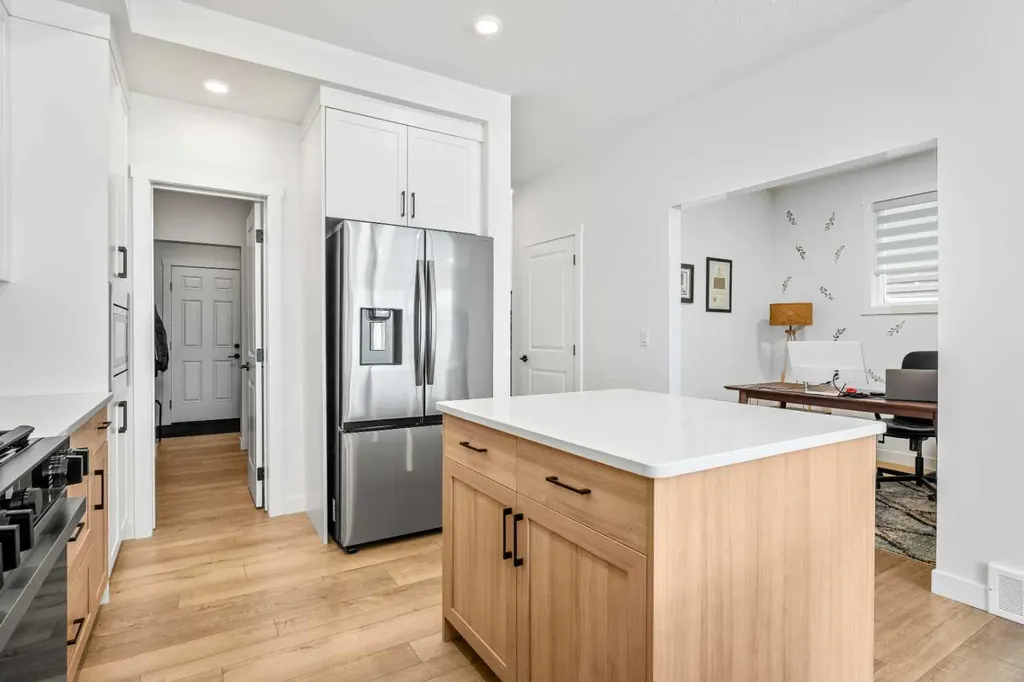 20 Walgrove Heights SE Calgary AB T2X 5P1