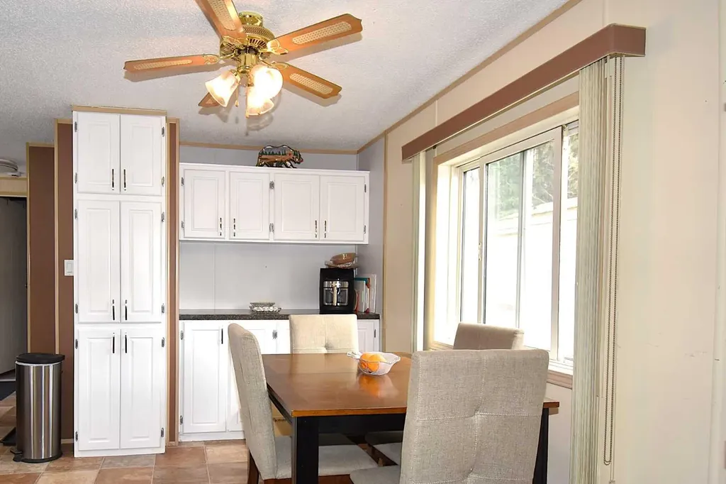 218 Skogg Avenue Hinton AB T7V 1A6
