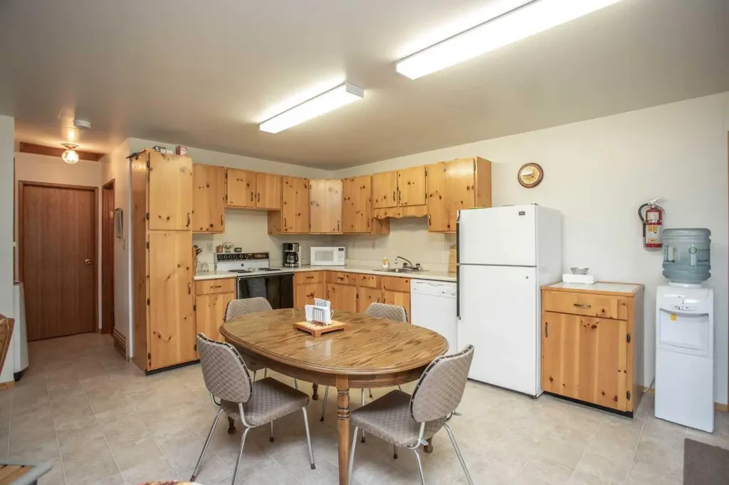 1 Sands Crescent Rochon Sands AB T0C 3B0