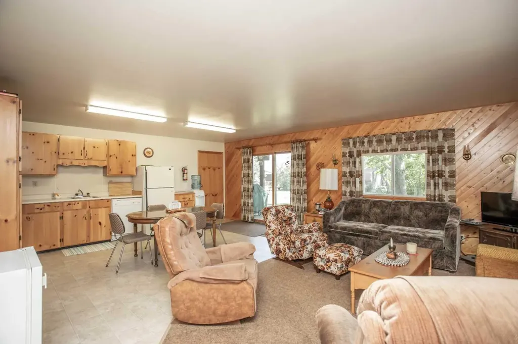 1 Sands Crescent Rochon Sands AB T0C 3B0