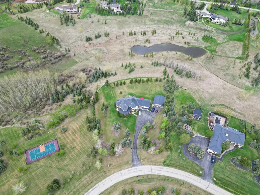 23 South Valley Boulevard Rural Rocky View County AB T3R 1H8