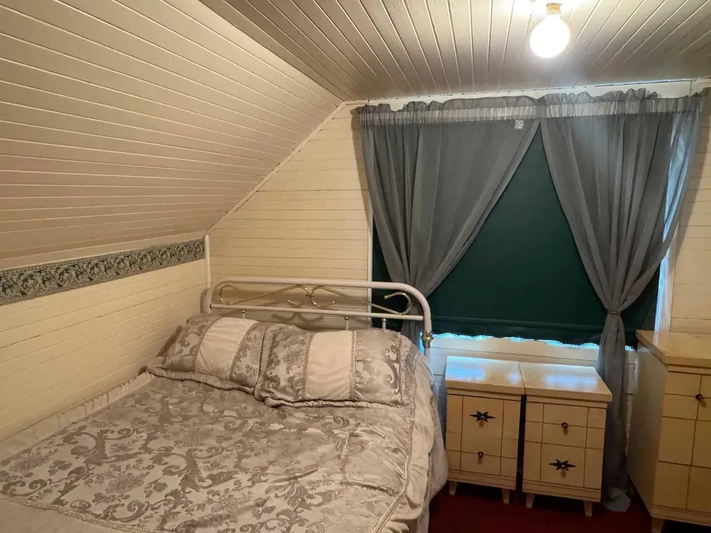 61 Mackenzie Avenue Hughenden AB T0B 2E0