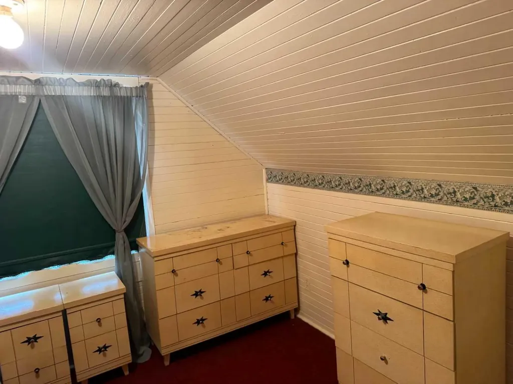 61 Mackenzie Avenue Hughenden AB T0B 2E0