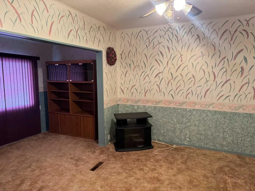 61 Mackenzie Avenue Hughenden AB T0B 2E0